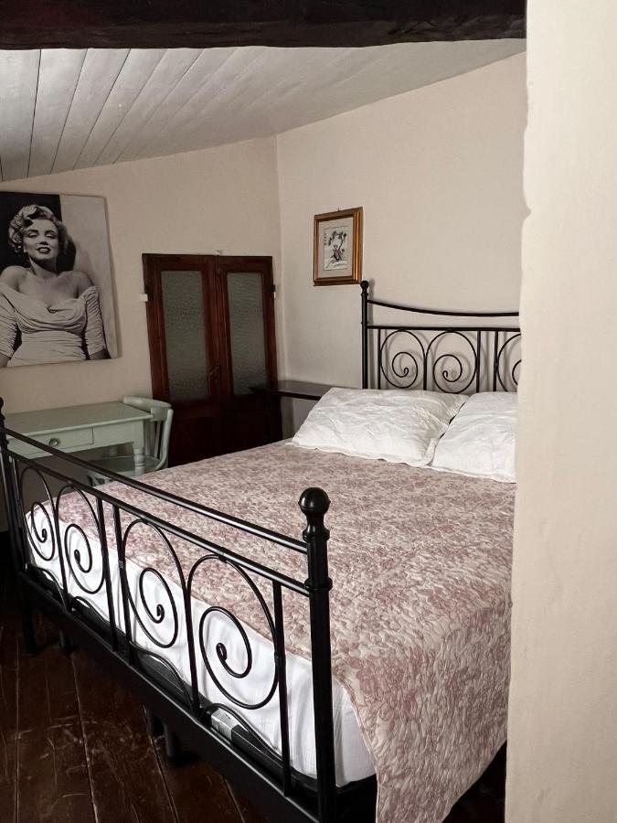 La Chicca Piccola Casina In Affitto Nel Borgo Antico Di Gaggio Montano Bo Apartment Bagian luar foto